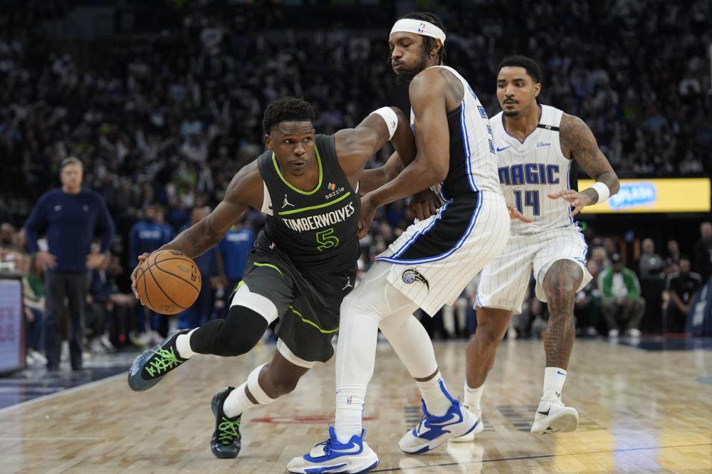 多萨里在球 多萨里在球