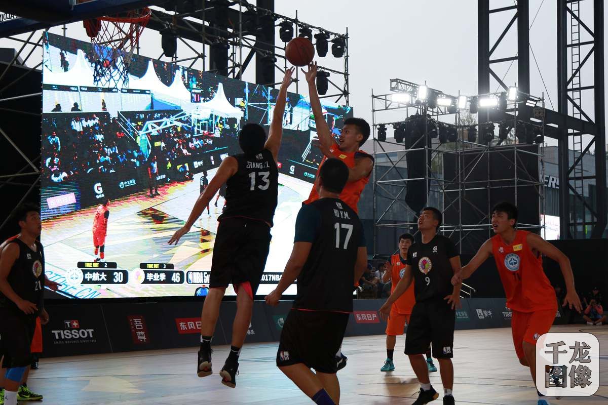 束体育生涯 束体育生涯