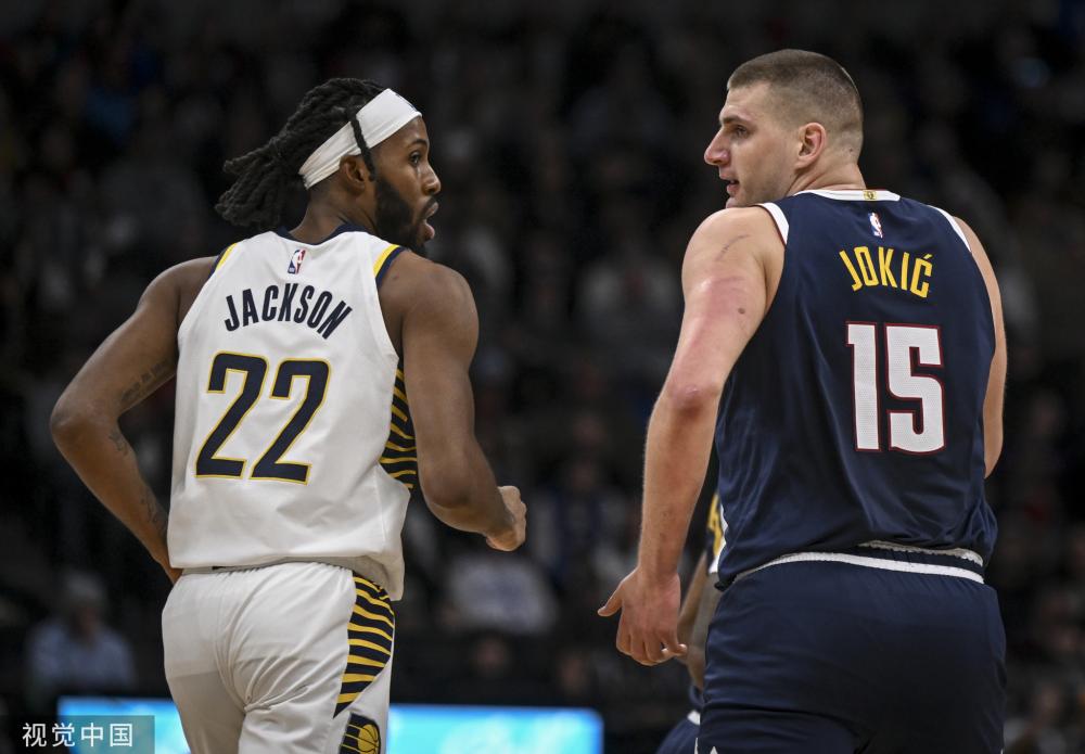 布朗如鬼魅 布朗如鬼魅