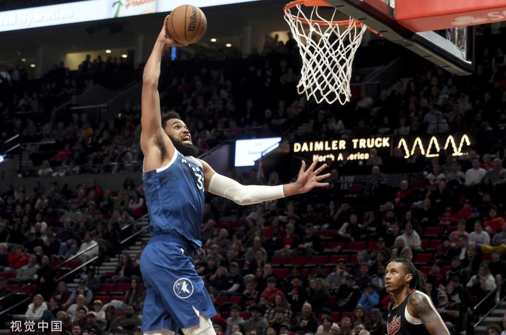 这不禁让人 这不禁让人