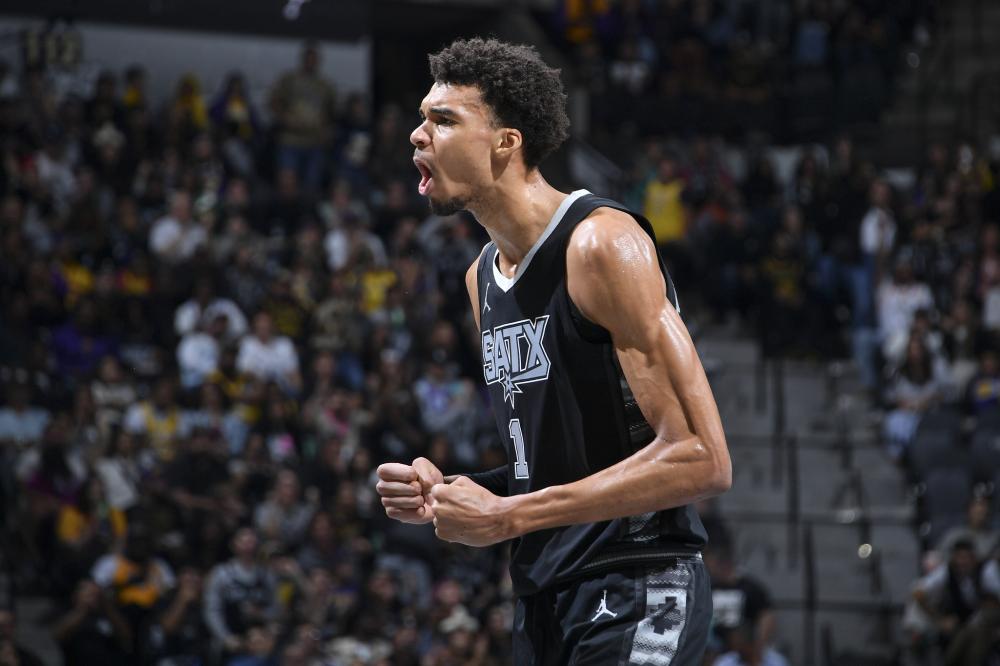 够在关键时 够在关键时