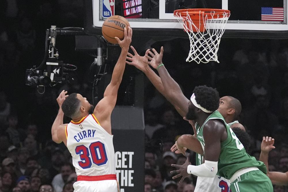 网友们也纷 网友们也纷