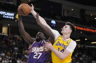 库里拿到第 库里拿到第